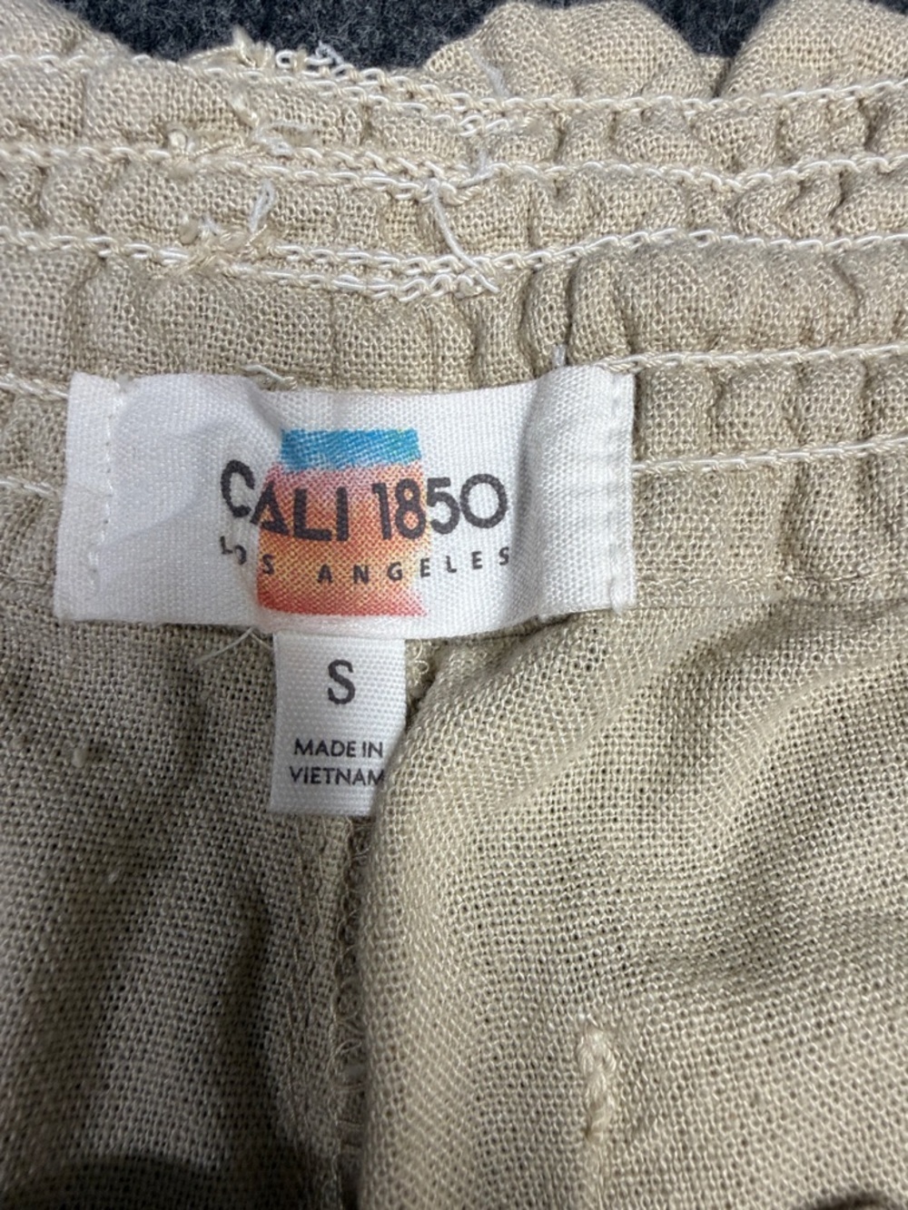 Cali1850 Woman’s beige Drawstring Joggers with Relaxed Legs - Picture 2 of 7